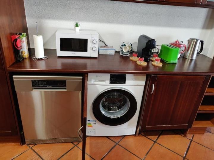 Guestready - Charming Accents Near The Beach Apartment Sesimbra Luaran gambar